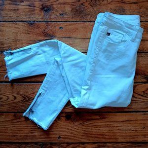 KanCan White Women's Jean's 7/27  Zippered Ankle NICE!!